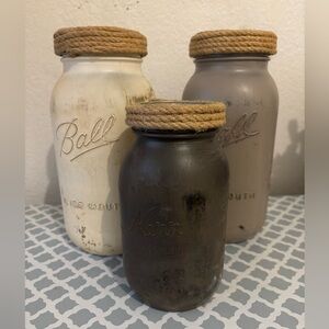 Set of 3 distressed jars. A great accent for any space!